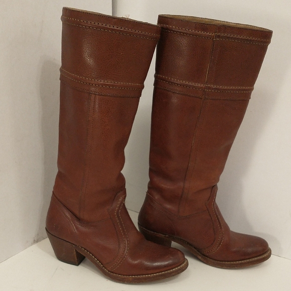 Vintage Frye Boots Brown Leather 2.25 Heel 15